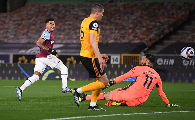 Lingard lập siêu phẩm solo, West Ham 'đá bay' Chelsea khỏi top 4 NHA Lingard lập siêu phẩm solo, West Ham 'đá bay' Chelsea khỏi top 4 NHA