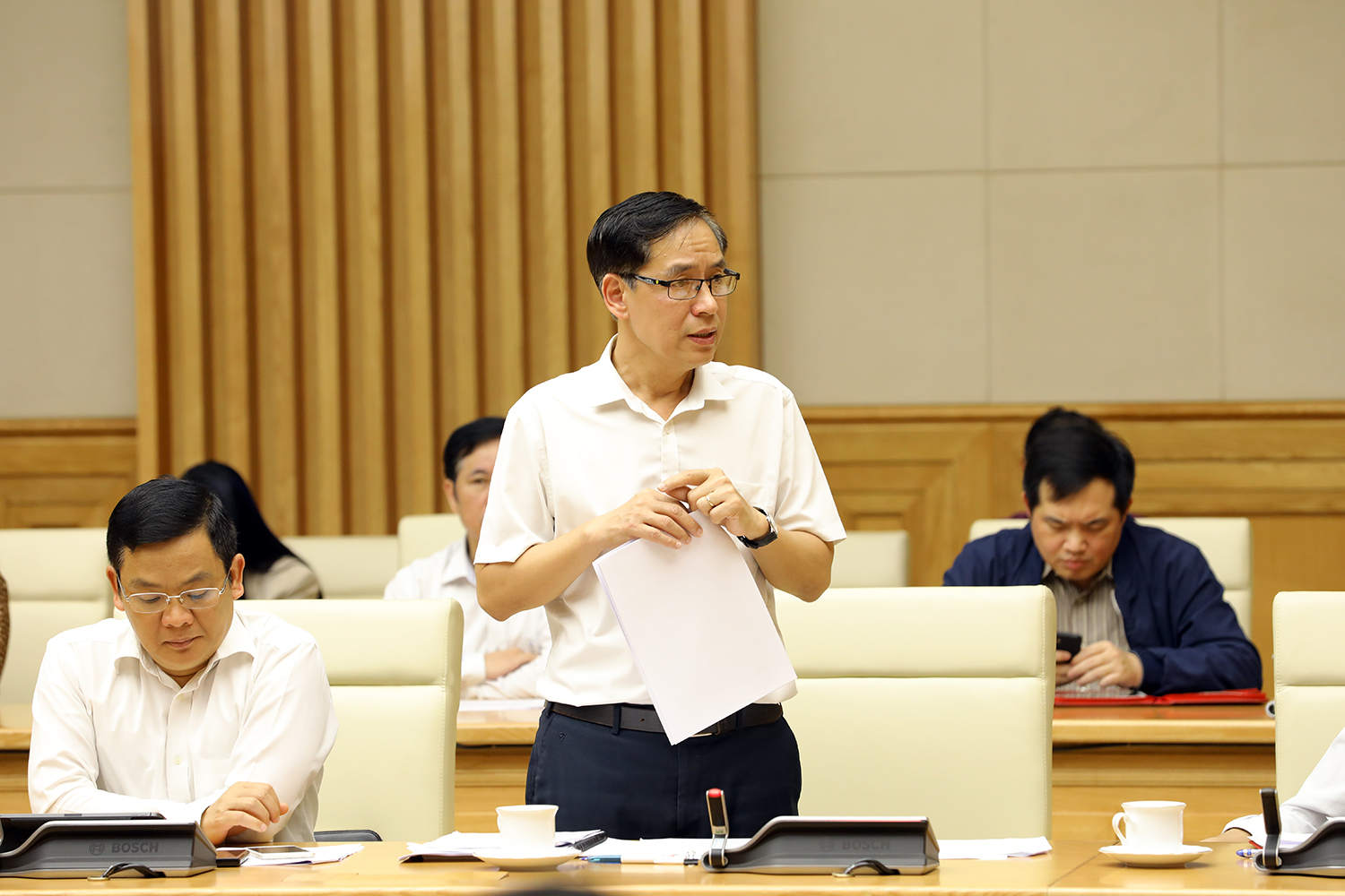 Giữ an toàn trong nước, tận dụng thời gian, cơ hội phát triển kinh tế Giữ an toàn trong nước, tận dụng thời gian, cơ hội phát triển kinh tế