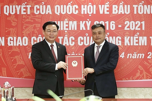 Nhân sự mới bộ, ngành tuần qua: Trưởng Ban Tổ chức Trung ương và 5 Bộ trưởng nhận nhiệm vụ Nhân sự mới bộ, ngành tuần qua: Trưởng Ban Tổ chức Trung ương và 5 Bộ trưởng nhận nhiệm vụ