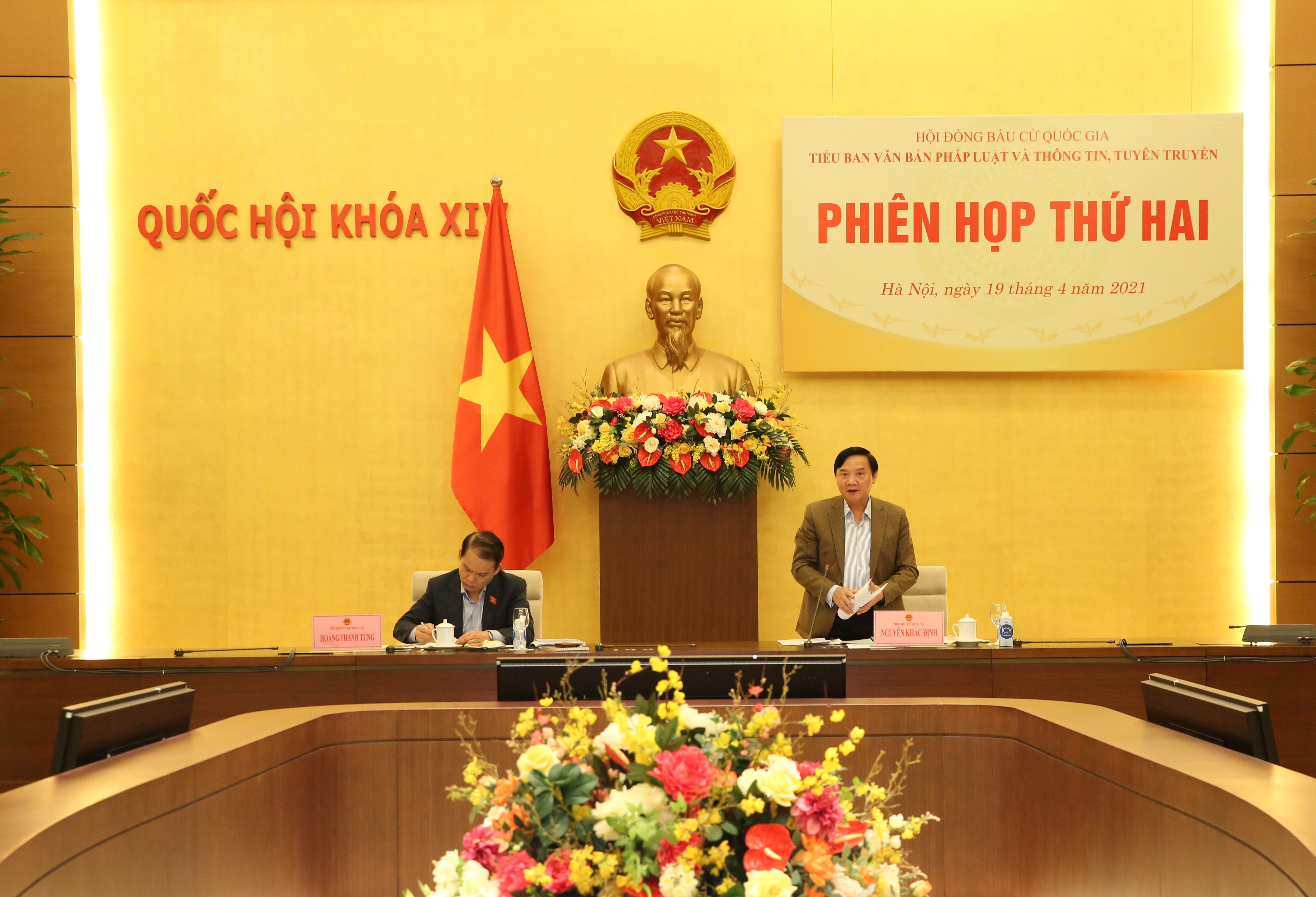 Đa dạng hóa các hình thức thông tin, tuyên truyền về bầu cử Đa dạng hóa các hình thức thông tin, tuyên truyền về bầu cử