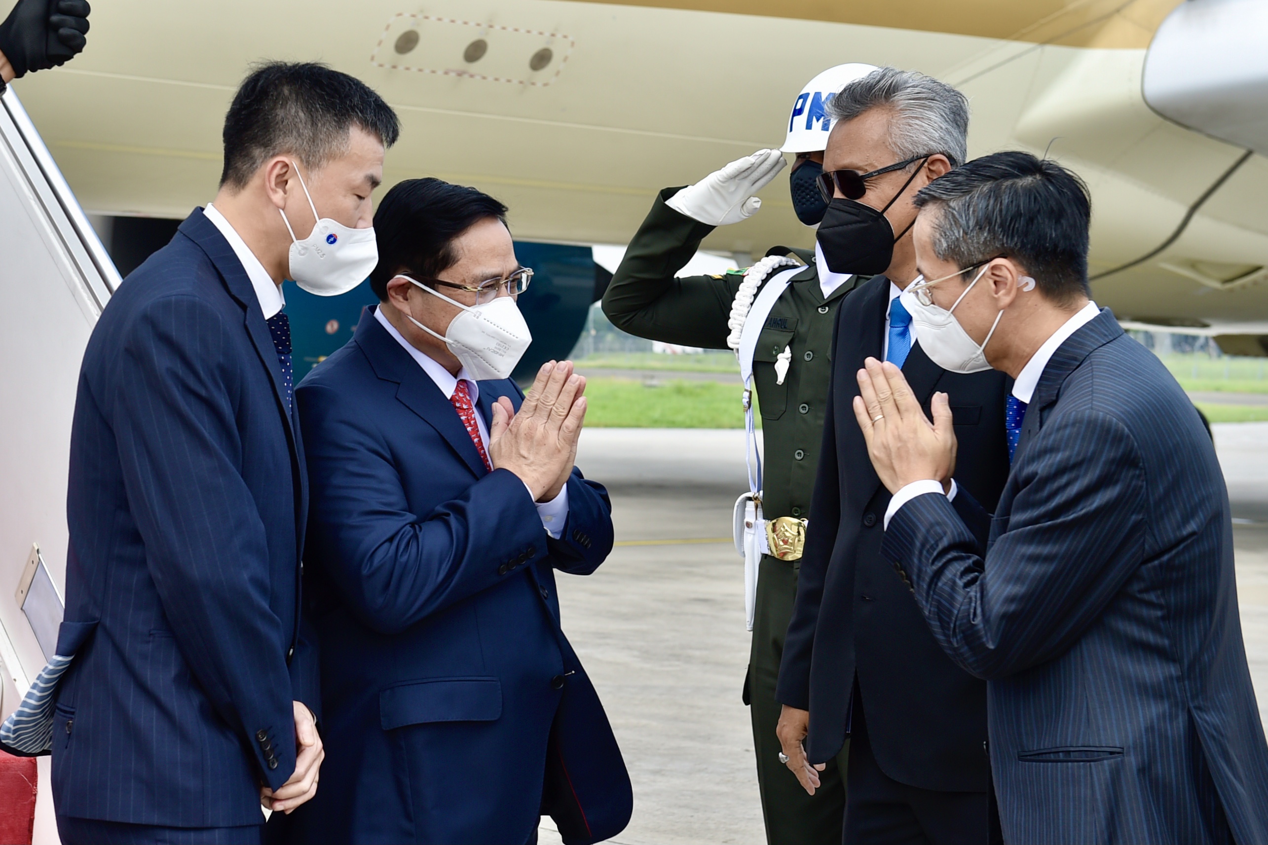 Thủ tướng Phạm Minh Chính tới Indonesia, bắt đầu chuyến công tác nước ngoài đầu tiên Thủ tướng Phạm Minh Chính tới Indonesia, bắt đầu chuyến công tác nước ngoài đầu tiên