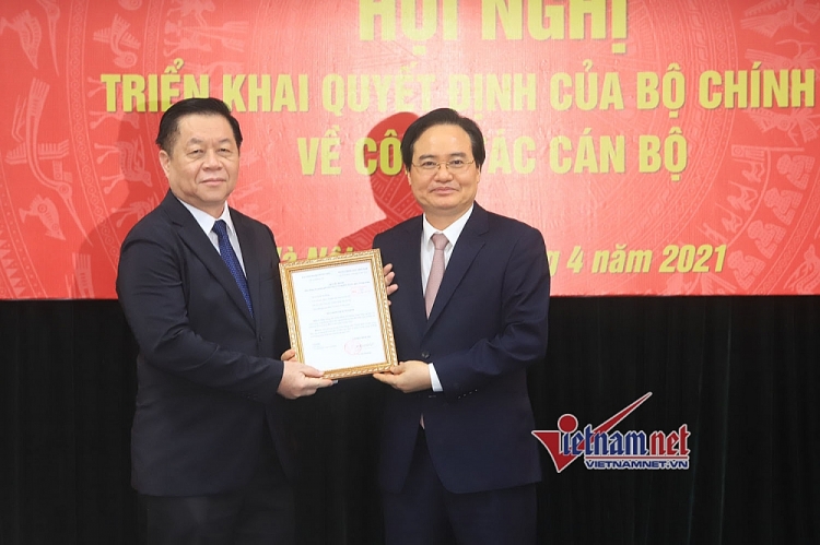 Ông Phùng Xuân Nhạ giữ chức Phó Trưởng Ban Tuyên giáo Trung ương Ông Phùng Xuân Nhạ giữ chức Phó Trưởng Ban Tuyên giáo Trung ương