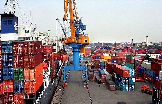 Nhập siêu gần 1,9 tỷ USD trong nửa tháng, Bộ Công thương nói gì? nhap sieu gan 19 ty usd trong nua thang bo cong thuong noi gi