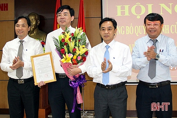 cong bo quyet dinh nhan su moi tai ha tinh thanh hoa va nghe an