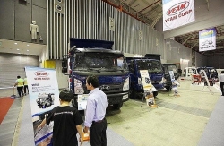 lien doanh ford trung quoc va lay vi cang thang thuong mai