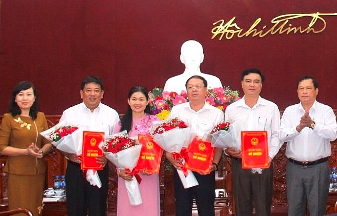 nhan su moi tai tuyen quang quang ngai binh phuoc va can tho