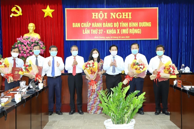 Ban Bí thư kiện toàn nhân sự, lãnh đạo mới tại Bình Dương, Đắk Nông ban bi thu kien toan nhan su lanh dao moi tai binh duong dak nong