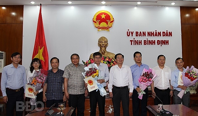 Tin điều động, bổ nhiệm lãnh đạo mới tại Hoà Bình, Bình Định tin dieu dong bo nhiem lanh dao moi tai hoa binh binh dinh