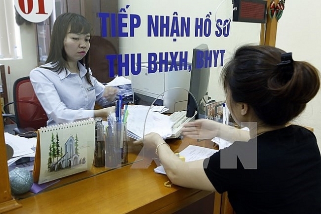 TP.HCM: Tạm dừng đóng gần 60 tỷ tiền BHXH cho 180 doanh nghiệp tphcm tam dung dong gan 60 ty tien bhxh cho 180 doanh nghiep