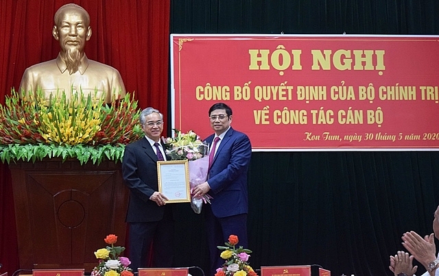 Điều động, bổ nhiệm nhân sự mới tại Kon Tum, Tây Ninh dieu dong bo nhiem nhan su moi tai kon tum tay ninh