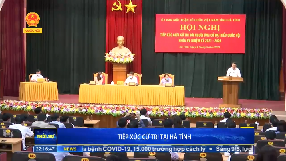 Tiếp xúc cử tri tại Hà Tĩnh