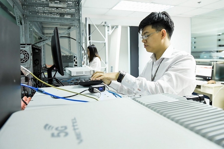 Nghiên cứu của các kỹ sư VHT đã đóng góp không nhỏ trong việc sản xuất thành công các sản phẩm Make in Vietnam Nghiên cứu của các kỹ sư VHT đã đóng góp không nhỏ trong việc sản xuất thành công các sản phẩm Make in Vietnam