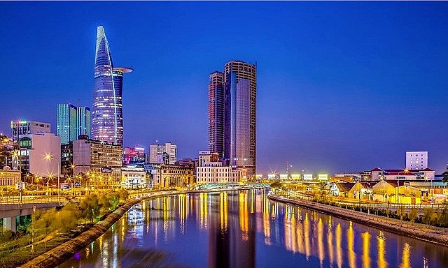 Hiểu sao cho đúng về 18% ngân sách giữ lại đối với TP.HCM?