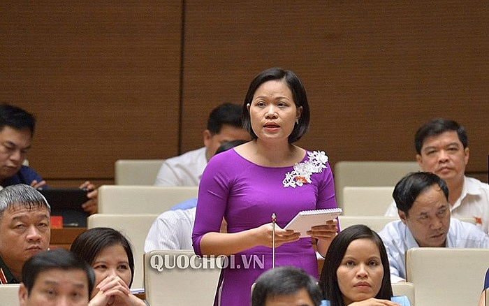 Bỏ "giáng chức" thay bằng "cách chức"? dbqh giang chuc khong du muc ran de co the ne nang xu ly nhe hon
