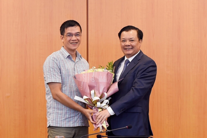 loat nhan su moi duoc bo nhiem tai bo tai chinh va tong cuc hai quan la ai