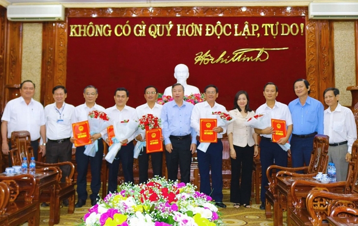 Điều động, bổ nhiệm nhân sự 9 tỉnh, thành dieu dong bo nhiem nhan su 9 tinh thanh