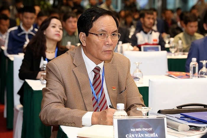 vi sao pho chu tich vff can van nghia xin tu chuc