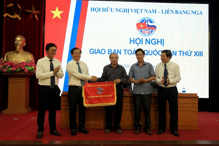 Đề xuất thành lập Hội Doanh nhân Việt - Nga de xuat thanh lap hoi doanh nhan viet nga