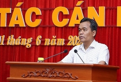 quang tri bau bo sung tan pho bi thu tinh uy 48 tuoi