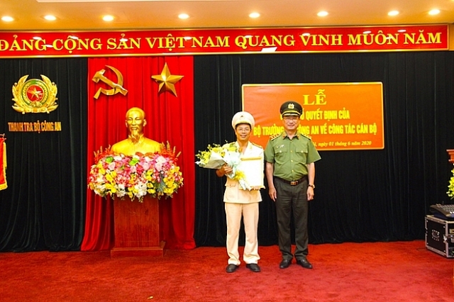bo nhiem nhan su lanh dao moi quan doi cong an