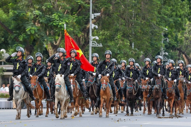 Lực lượng Kỵ binh đảm nhiệm những công việc gì? luc luong ky binh cua bo cong an se dam nhiem nhung cong viec gi