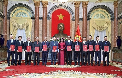 Danh sách 12 đại sứ Việt Nam ở nước ngoài vừa được bổ nhiệm tan 12 dai su viet nam o nuoc ngoai vua duoc bo nhiem la ai