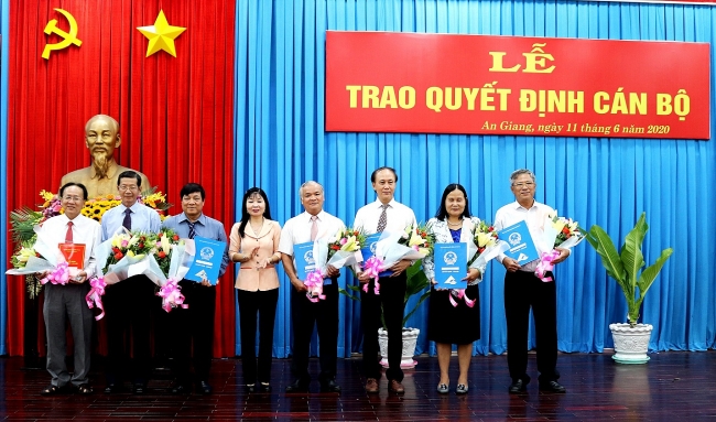 Bổ nhiệm nhân sự lãnh đạo mới tại Bạc Liêu, An Giang tin tuc nhan su bo nhiem lanh dao moi tai bac lieu an giang
