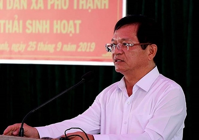 Cảnh cáo Bí thư Tỉnh uỷ Quảng Ngãi Nguyễn Viết Chữ canh cao bi thu tinh uy quang ngai nguyen viet chu