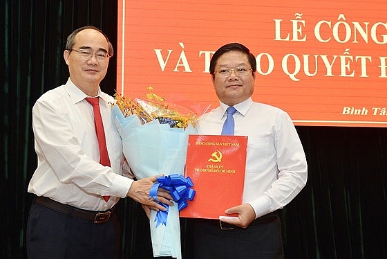 Bổ nhiệm lãnh đạo mới tại Hà Tĩnh Đà Nẵng TP HCM bo nhiem lanh dao moi tai ha tinh da nang tphcm