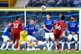 ket qua ngoai hang anh hom nay 226 chelsea thang nguoc liverpool hoa may man