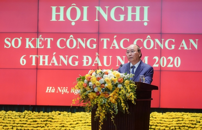 Thủ tướng Nguyễn Xuân Phúc phát biểu tại Hội nghị (Ảnh: VGP/Quang Hiếu) 0725 nqh03283