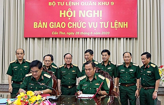 Chân dung Thiếu tướng Nguyễn Xuân Dắt tân Tư lệnh Quân khu 9 chan dung thieu tuong nguyen xuan dat tan tu lenh quan khu 9