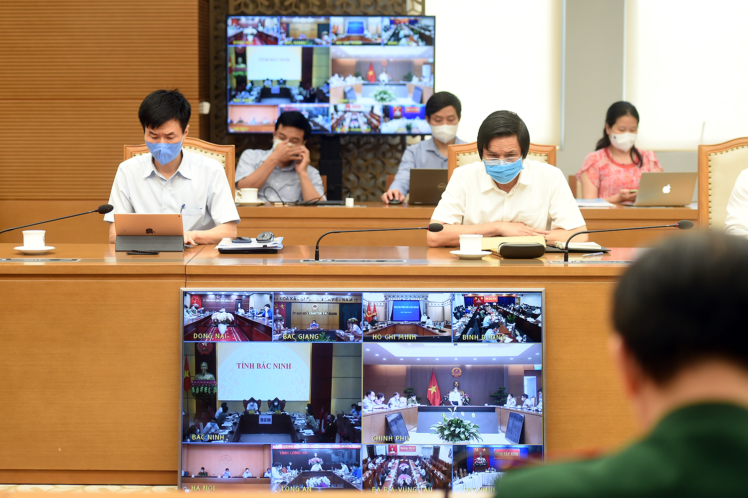Tăng cường năng lực xét nghiệm, quyết ngăn dịch lây vào khu công nghiệp Tăng cường năng lực xét nghiệm, quyết ngăn dịch lây vào khu công nghiệp
