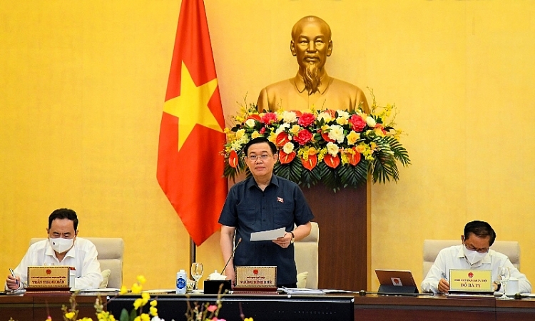 Chủ tịch Quốc hội Vương Đình Huệ chủ trì, phát biểu tại phiên họp