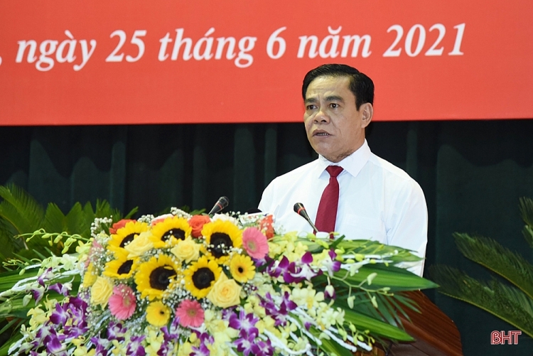 Ông Võ Trọng Hải tiếp tục được bầu giữ chức Chủ tịch UBND tỉnh Hà Tĩnh Ông Võ Trọng Hải tiếp tục được bầu giữ chức Chủ tịch UBND tỉnh Hà Tĩnh