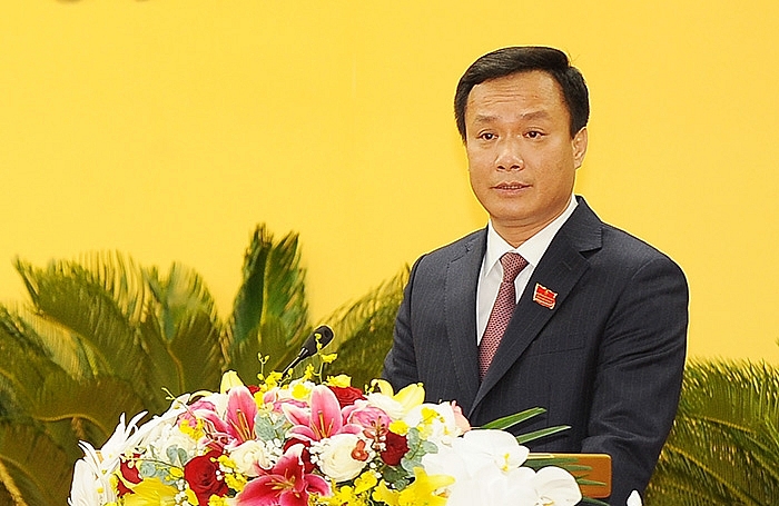 Ông Triệu Thế Hùng trúng cử Chủ tịch UBND tỉnh Hải Dương (Ảnh: Báo Hải Dương) Ông Triệu Thế Hùng trúng cử Chủ tịch UBND tỉnh Hải Dương (Ảnh: Báo Hải Dương)