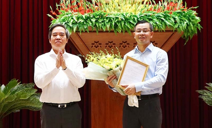 ong ngo van tuan giu chuc pho bi thu tinh uy hoa binh