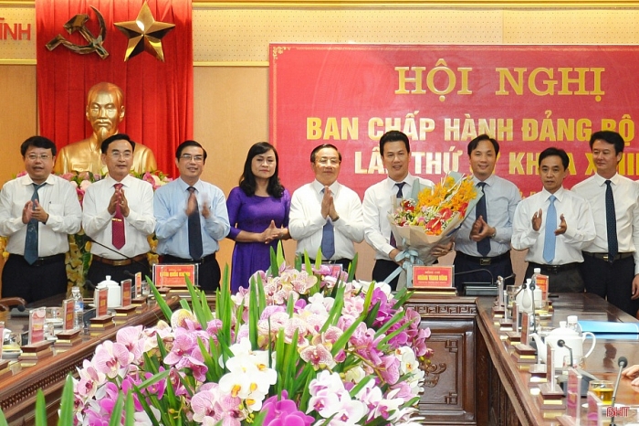 Nhân sự mới trong tuần: Ai sẽ làm Bí thư Hà Giang thay ông Triệu Tài Vinh? nhan su moi trong tuan ai se lam bi thu ha giang thay ong trieu tai vinh