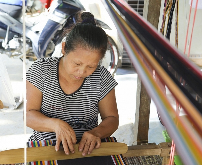 Sức trẻ thanh niên tình nguyện góp sức giúp đỡ đồng bào vùng sâu, vùng xa tuoi tre thoi dai gop suc giup do dong bao vung sau vung xa