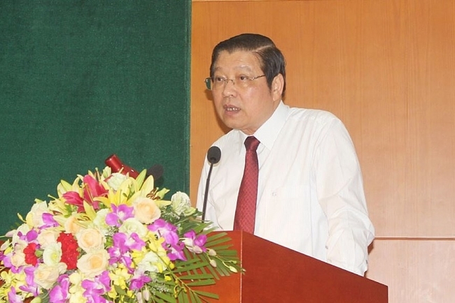 trung uong se tiep tuc xu ly mot so vu an tham nhung