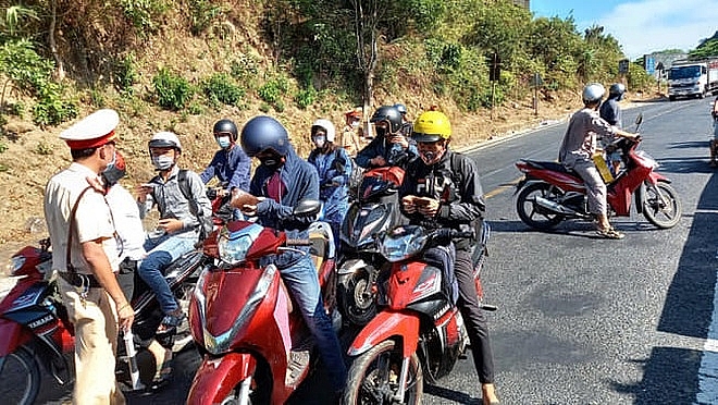 Bộ trưởng Mai Tiến Dũng Không được cấm người dân trở về từ Đà Nẵng bo truong mai tien dung khong duoc cam nguoi dan tro ve tu da nang