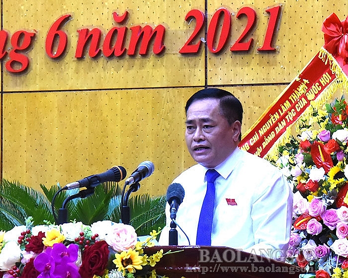 Ông Hồ Tiến Thiệu phát biểu tại kỳ họp Ông Hồ Tiến Thiệu phát biểu tại kỳ họp