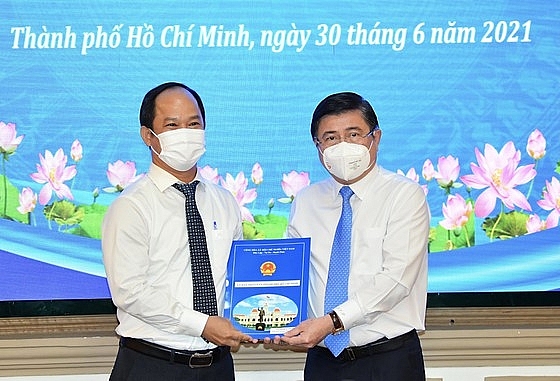 TP.HCM bổ nhiệm Chủ tịch, Phó Chủ tịch 16 quận TP.HCM bổ nhiệm Chủ tịch, Phó Chủ tịch 16 quận