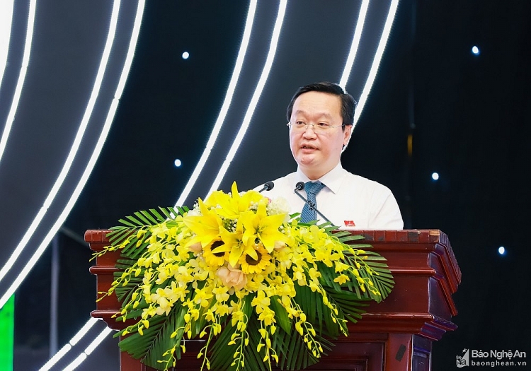 Ông Nguyễn Đức Trung tái đắc cử Chủ tịch UBND tỉnh Nghệ An Ông Nguyễn Đức Trung tái đắc cử Chủ tịch UBND tỉnh Nghệ An