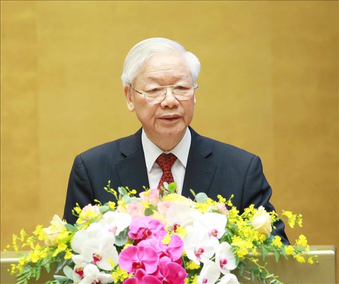 Trung ương xem xét, quyết định về nhân sự các chức danh lãnh đạo Trung ương xem xét, quyết định về nhân sự các chức danh lãnh đạo