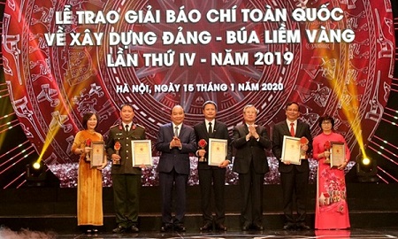 Trang xem chi tiết tác phẩm đoạt giải | Búa Liềm Vàng Trang xem chi tiết tác phẩm đoạt giải | Búa Liềm Vàng