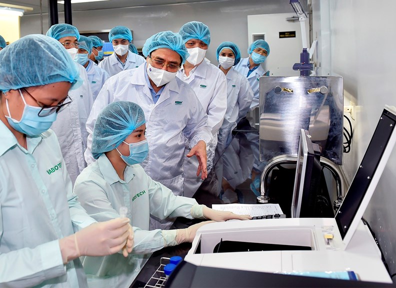 Thủ tướng yêu cầu tạo mọi điều kiện thuận lợi để sản xuất vaccine trong nước sớm nhất Thủ tướng yêu cầu tạo mọi điều kiện thuận lợi để sản xuất vaccine trong nước sớm nhất