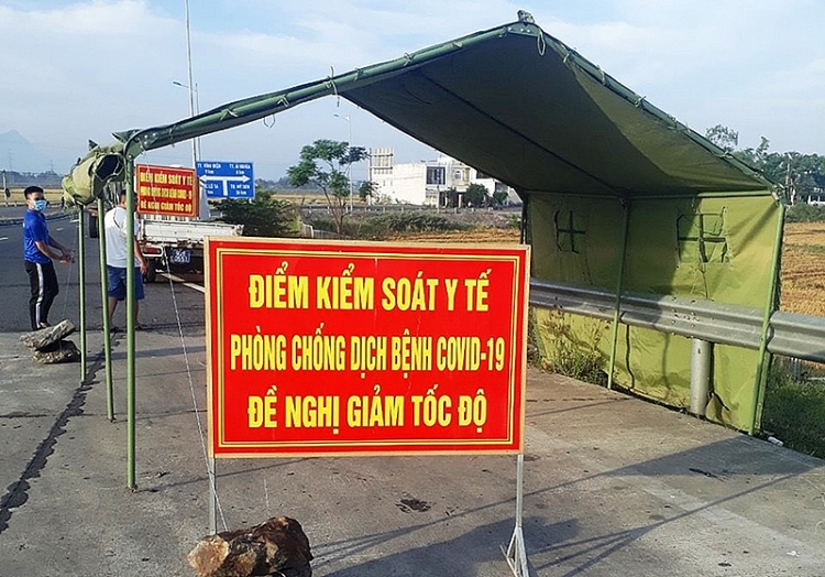 Các địa phương chủ động quyết định tiếp tục giãn cách theo Chỉ thị 16