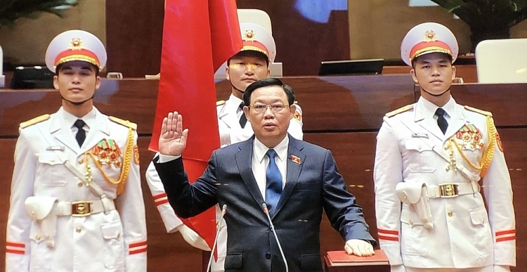 Ông Vương Đình Huệ được bầu giữ chức Chủ tịch Quốc hội khóa XV Ông Vương Đình Huệ được bầu giữ chức Chủ tịch Quốc hội khóa XV