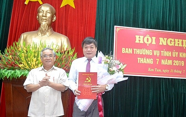 ban bi thu chuan y chi dinh nhan su 6 tinh thanh